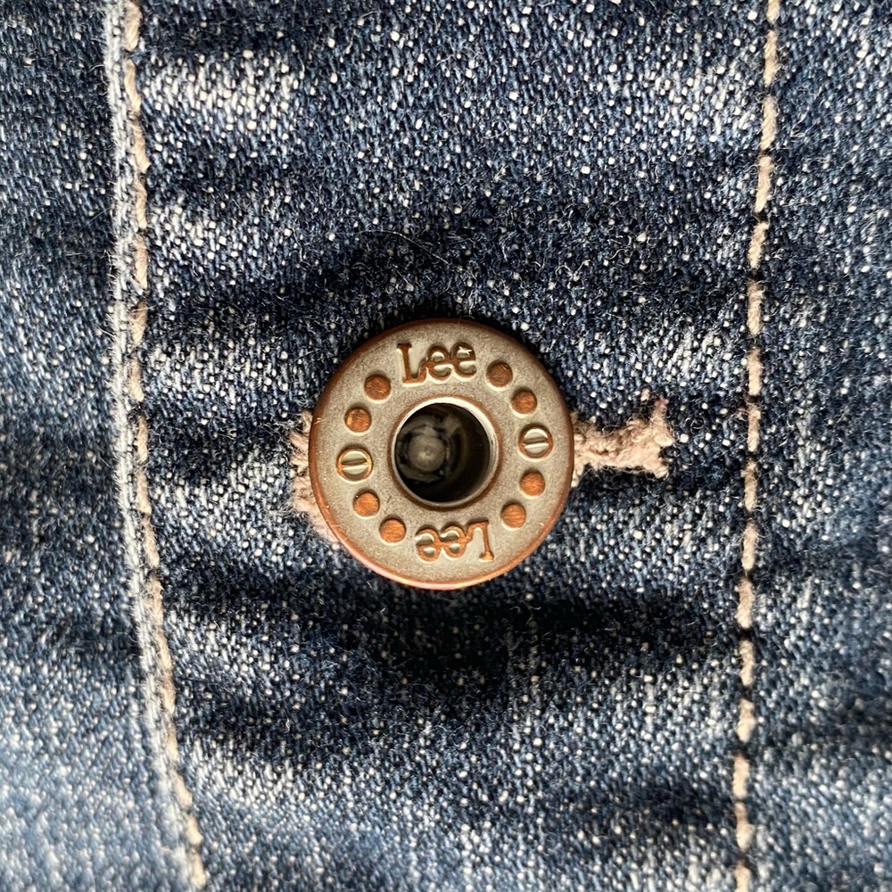 Custom Upcycled Lee Brand Denim Jacket W/ Embroidered Country Music Guitar Patch - Picture 9 of 16